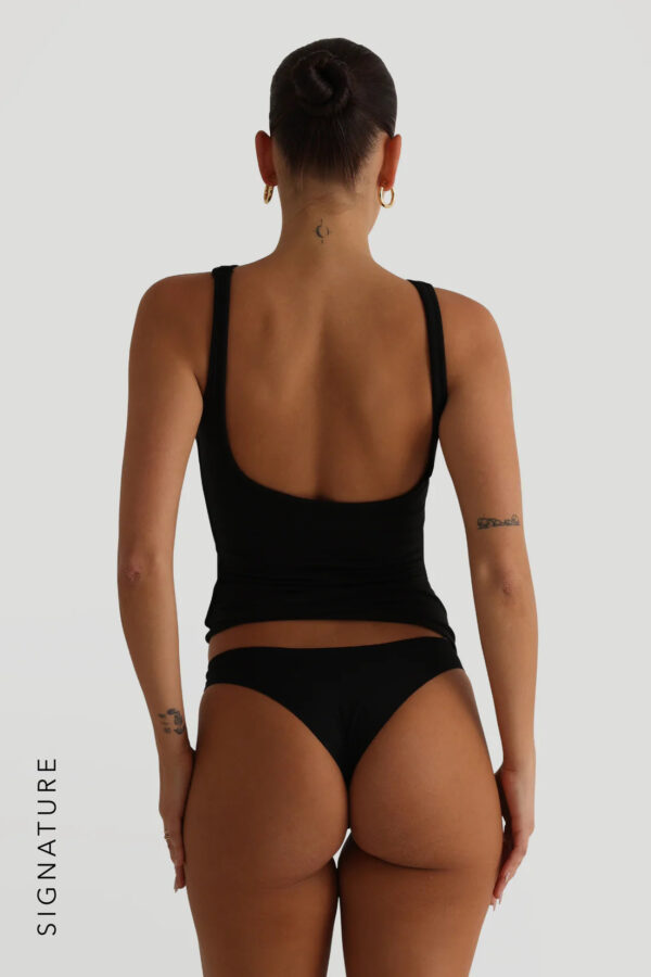 Boat Neck Sleeveless Tank Top - Black - Image 2